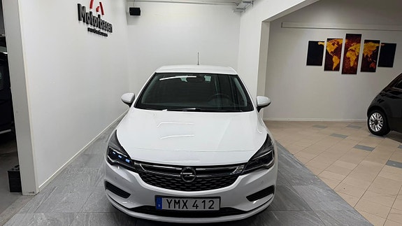 Opel Astra 3 of 5