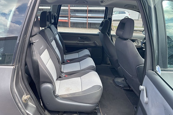 Volkswagen Sharan 12 of 13