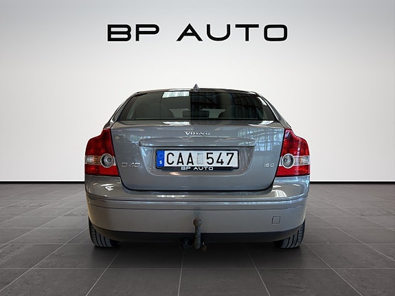 Volvo S40 5 of 5