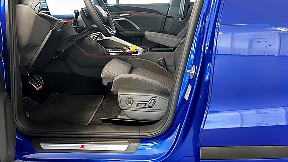 Audi Q5 2 of 5