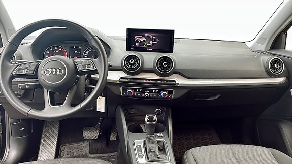 Audi Q2 10 of 12