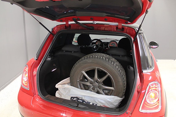 MINI Cooper 11 of 11