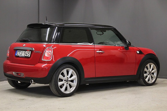 MINI Cooper 4 of 5