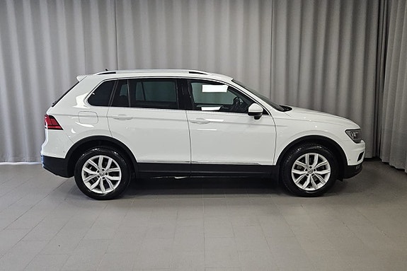 Volkswagen Tiguan 4 of 5