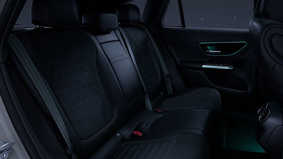 Mercedes-Benz GLC400 e 14 of 16