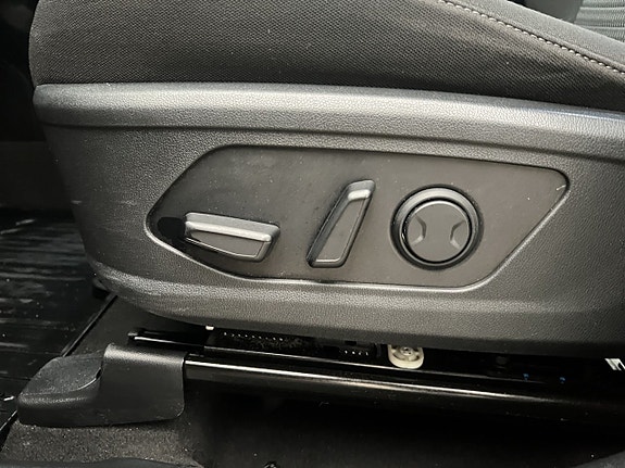 Kia Sorento 10 of 30