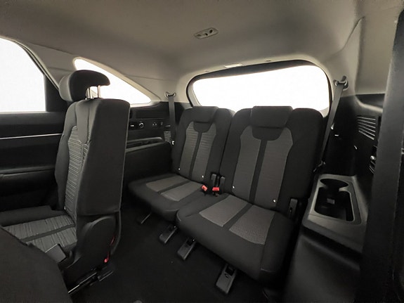 Kia Sorento 28 of 30