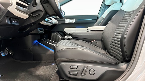 Kia EV4 6 of 17