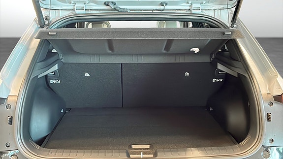 Kia EV4 12 of 17