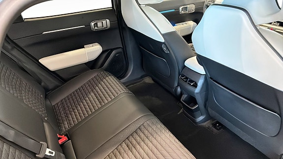 Kia EV4 15 of 17