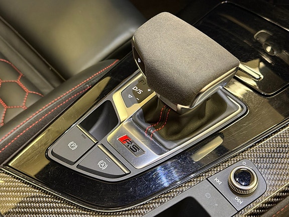 Audi RS4 16 of 24