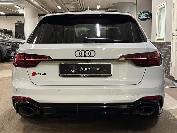 Audi RS4 5 of 5