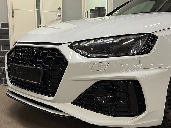 Audi RS4 7 of 24