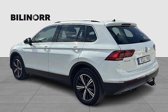 Volkswagen Tiguan 4 of 11