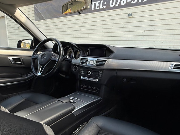 Mercedes-Benz E220 18 of 18