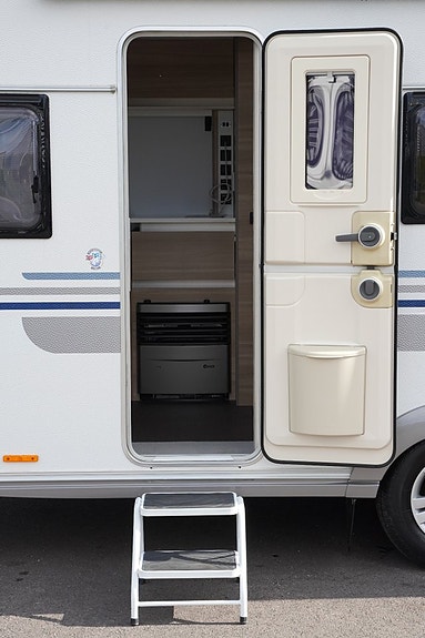 Adria Altea 492 LU / Långbädd / Mover / 1.300kg / Mycket fin 8 of 27