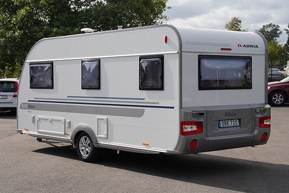 Adria Altea 492 LU / Långbädd / Mover / 1.300kg / Mycket fin 5 of 27