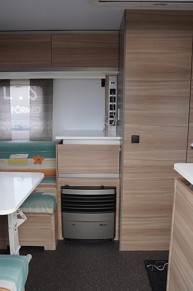 Adria Altea 492 LU / Långbädd / Mover / 1.300kg / Mycket fin 9 of 27