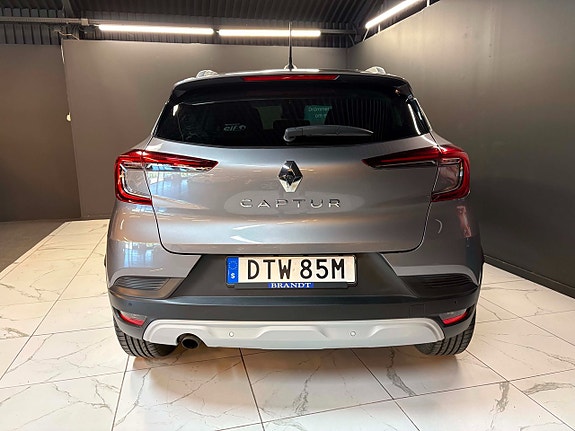 Renault Captur 5 of 5