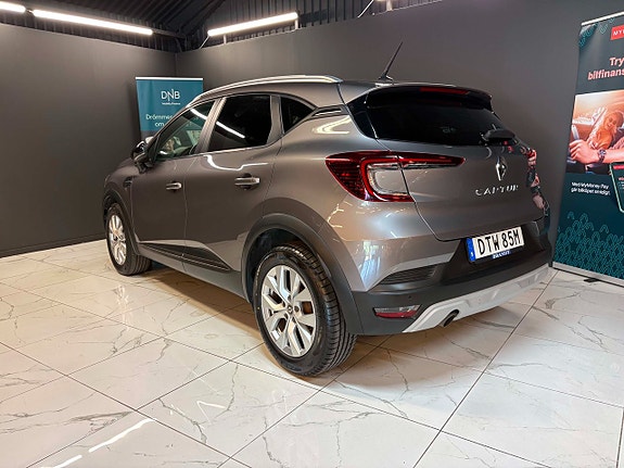 Renault Captur 4 of 5