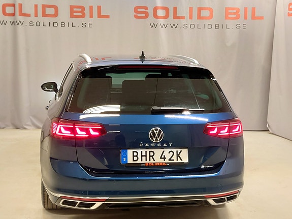 Volkswagen Passat 5 of 5