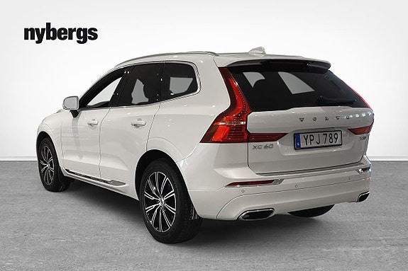 Volvo XC60 3 of 5