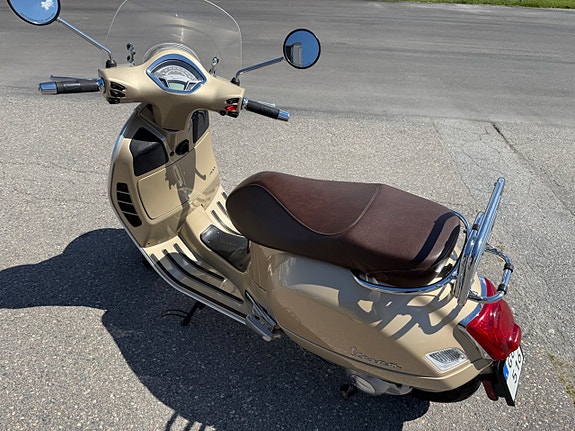 Vespa GTS 300 3 of 3