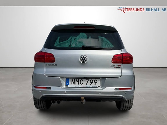 Volkswagen Tiguan 5 of 5