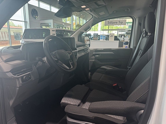 Volkswagen Transporter 8 of 17