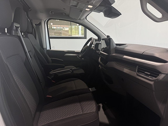 Volkswagen Transporter 9 of 17