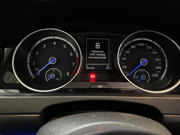 Volkswagen Golf VII 14 of 15