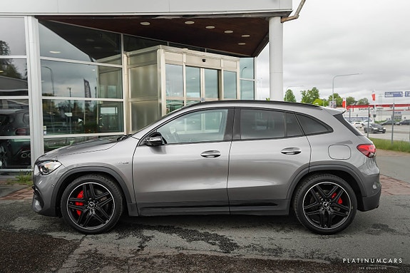 Mercedes-Benz GLA45 5 of 5