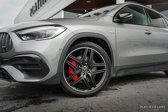 Mercedes-Benz GLA45 21 of 22