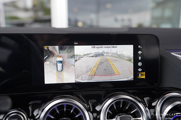Mercedes-Benz GLA45 17 of 22