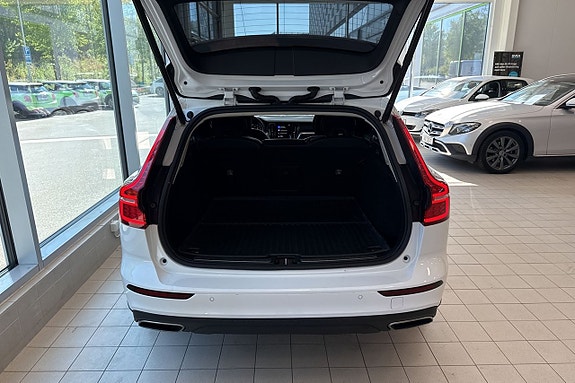 Volvo V60 Cross Country 12 of 22