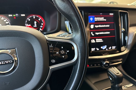 Volvo V60 Cross Country 18 of 22