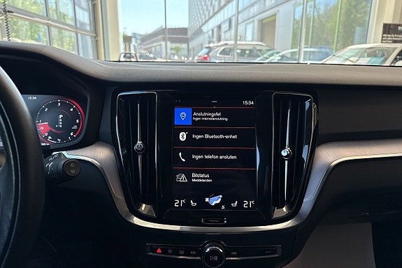Volvo V60 Cross Country 16 of 22