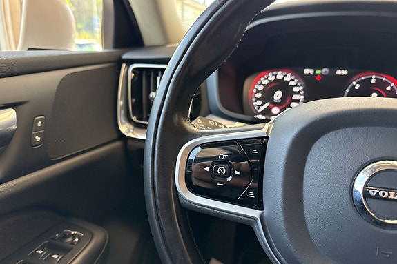 Volvo V60 Cross Country 17 of 22