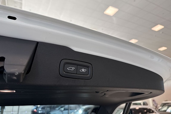 Volvo V60 Cross Country 13 of 22