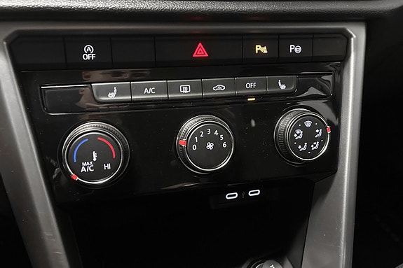 Volkswagen T-Roc 22 of 23