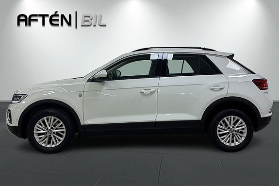 Volkswagen T-Roc 10 of 23