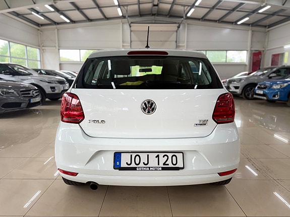 Volkswagen Polo 5 of 5
