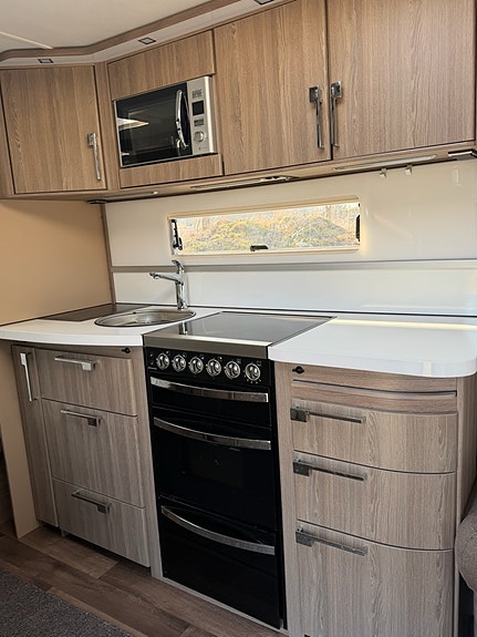 KABE Royal 560 XL KS 7 of 9