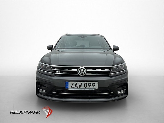 Volkswagen Tiguan 3 of 5