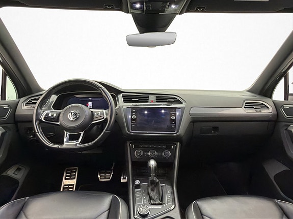 Volkswagen Tiguan 13 of 30