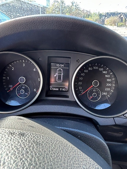 Volkswagen Golf VI 5 of 5