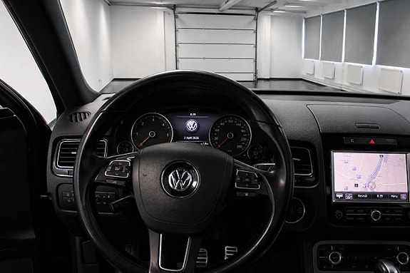Volkswagen Touareg 12 of 22