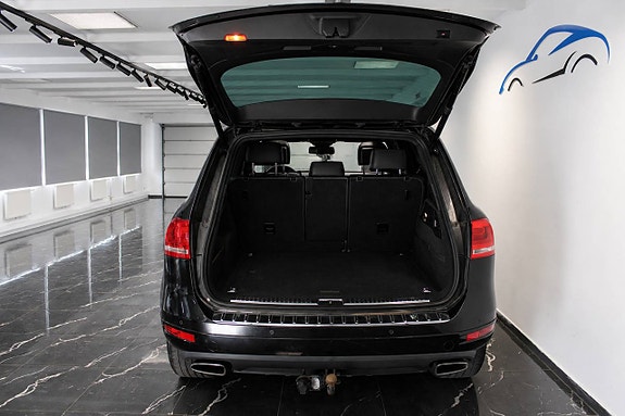 Volkswagen Touareg 8 of 22