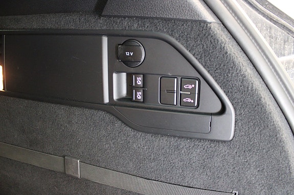 Volkswagen Touareg 21 of 22