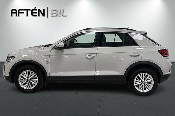Volkswagen T-Roc 10 of 29
